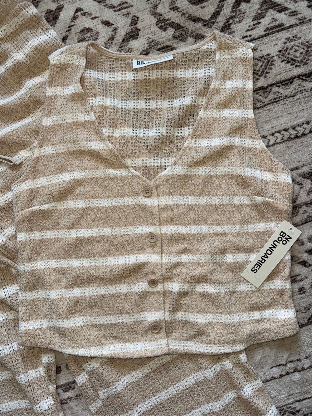 No Boundaries Beige and White Striped Knit Tank Top and Pants Set - Picture 2 of 5